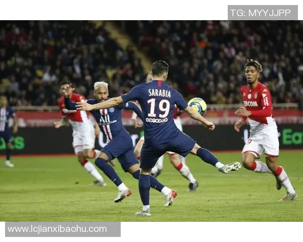 法甲精彩对决巴黎圣日耳曼与卡昂的激烈集锦回顾与分析