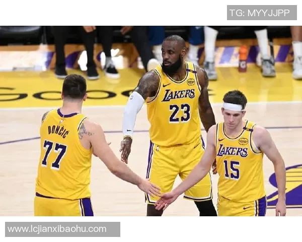 詹姆斯大四喜！湖人击败勇士，豪取四连胜