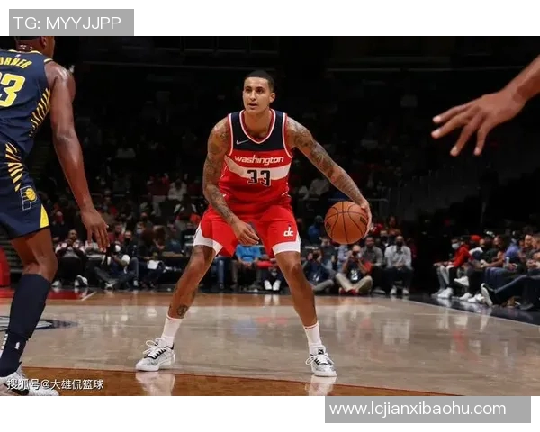 色格拉布与洛克伦的精彩对决分析与赛季展望